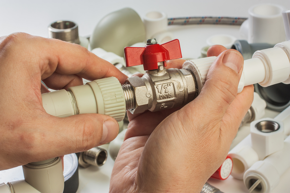 Planning a Plumbing Installation in Tucson: 6 Reasons to Hire an Expert